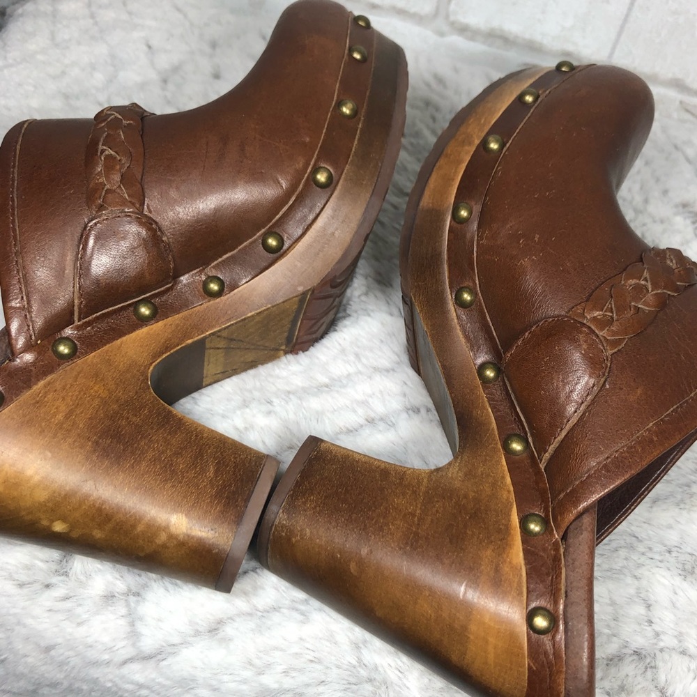 3206 Kaylee Brown Leather Studded Platform Clogs - Picture 7 of 7
